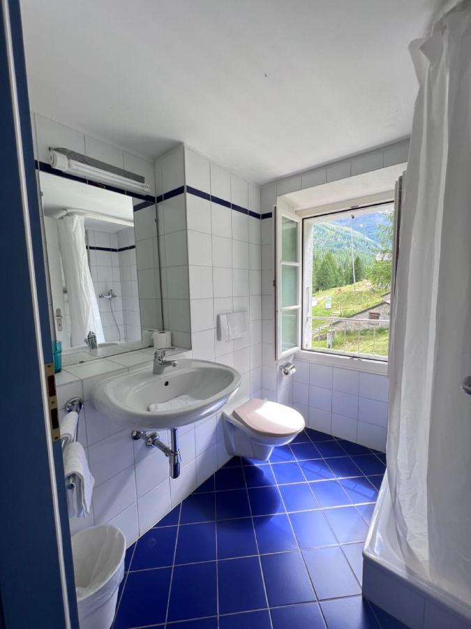 Ristorante Albergo All'Acqua Bedretto Exteriör bild